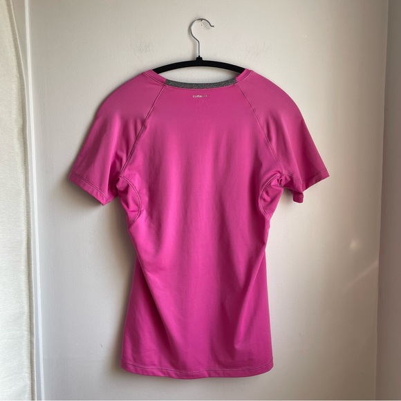 Adidas Pink Tshirt Climalite Techfit size S - Picture 2 of 6